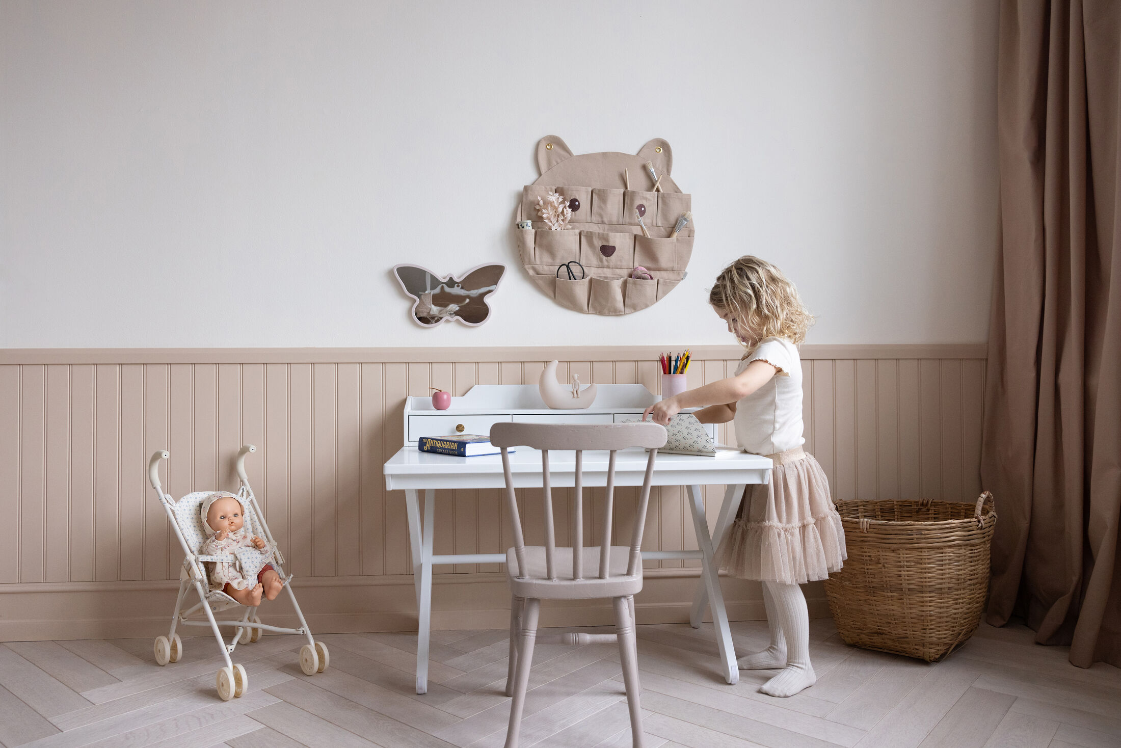Luca Desk